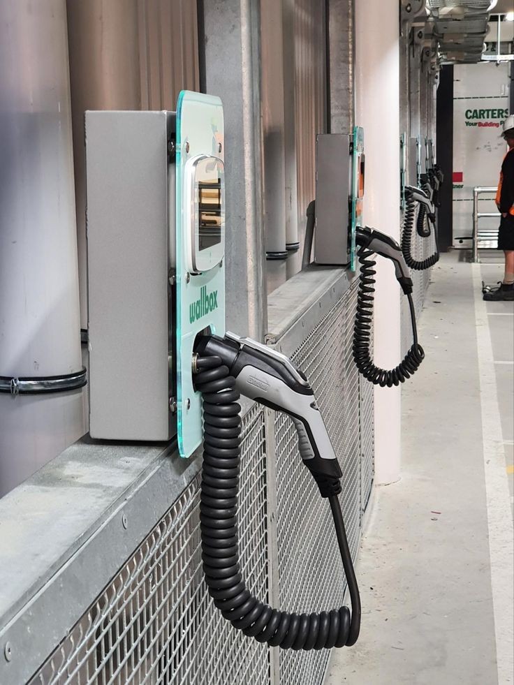 汽車充電樁設(shè)備的終極性能比較指南