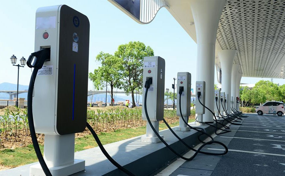 新能源汽車充電樁的用戶評價(jià)與市場反饋研究