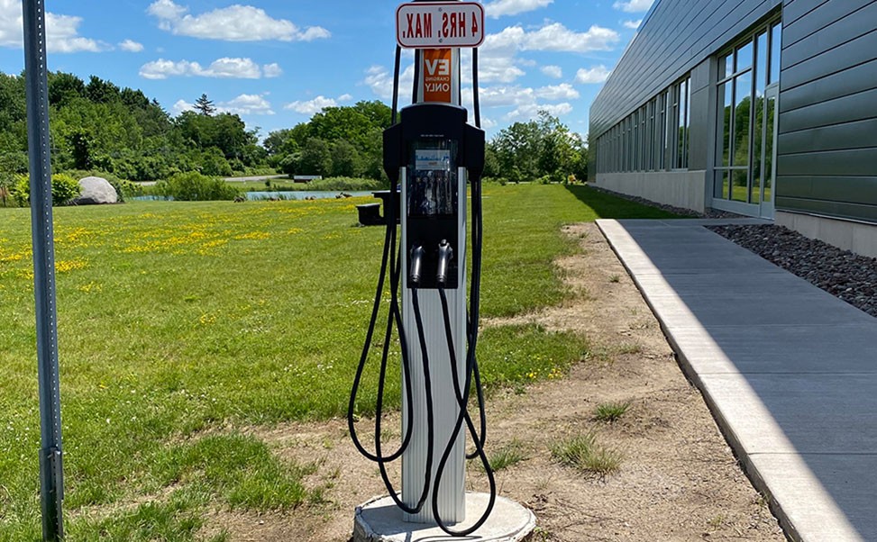 電動汽車充電樁：安全高效，驅(qū)動綠色出行新紀(jì)元